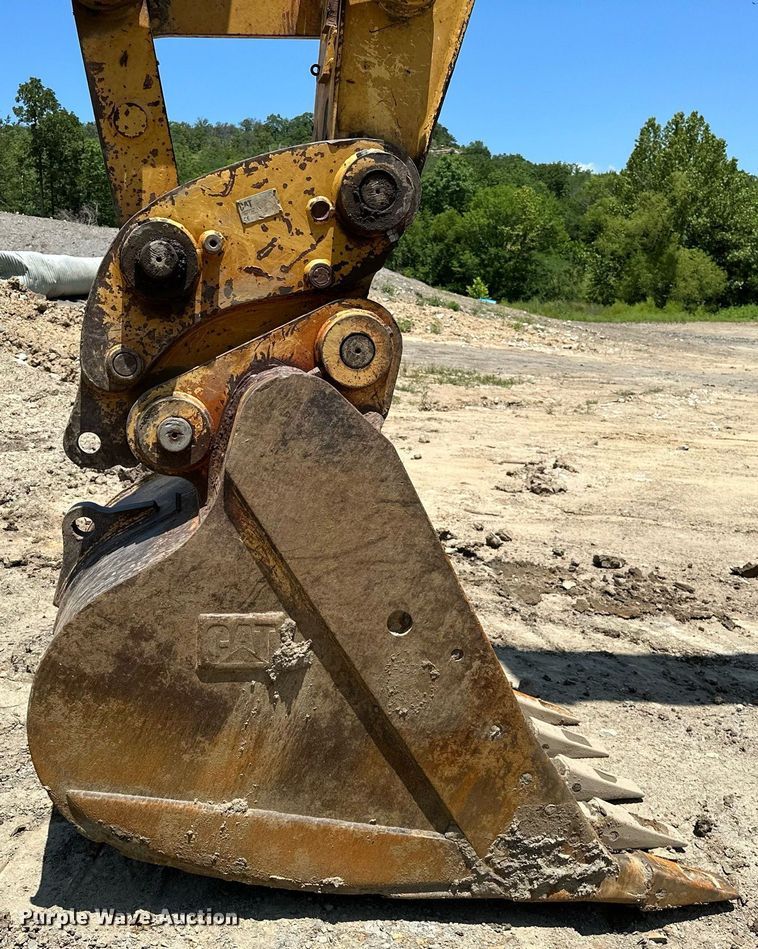 image for item OC9011 2005 Caterpillar 322C L  excavator