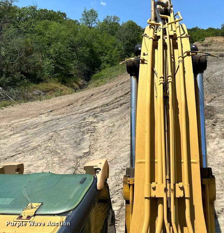 image for item OC9011 2005 Caterpillar 322C L  excavator