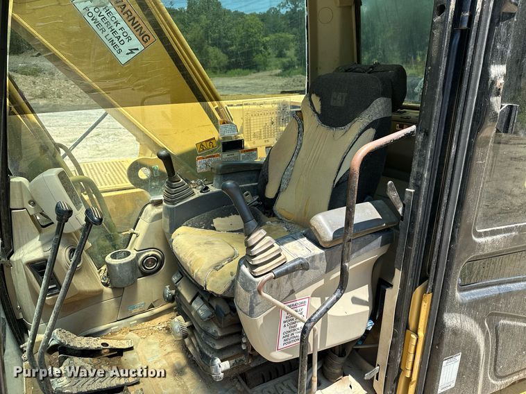 image for item OC9011 2005 Caterpillar 322C L  excavator
