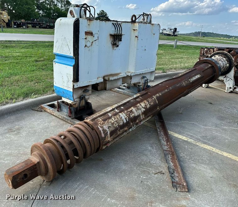 image for item OC9013 2006 Soilmec R516 HD  drilling rig