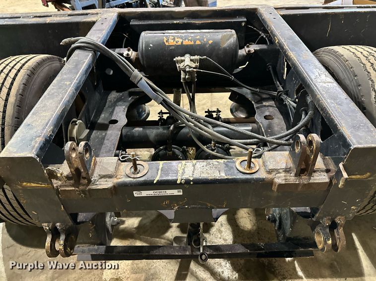 image for item OC9018 2008 Trail King TK22FA-051  pin-on axle