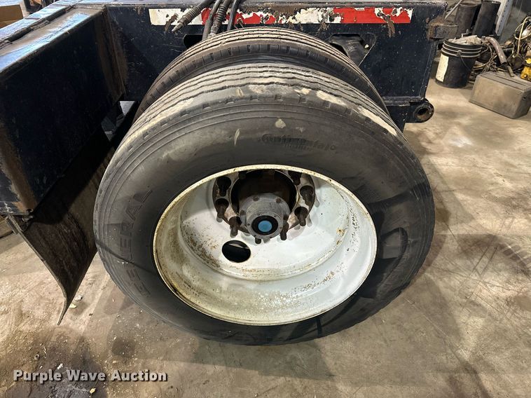 image for item OC9018 2008 Trail King TK22FA-051  pin-on axle