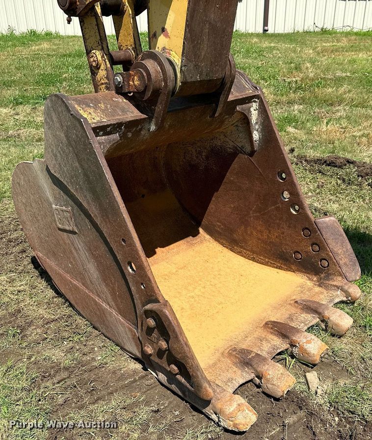 image for item OC9022 2003 Caterpillar 322C L  excavator