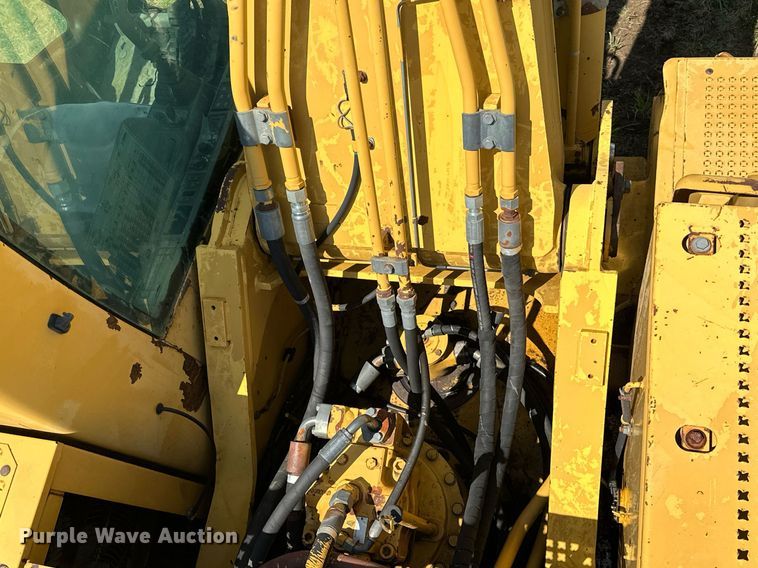 image for item OC9022 2003 Caterpillar 322C L  excavator