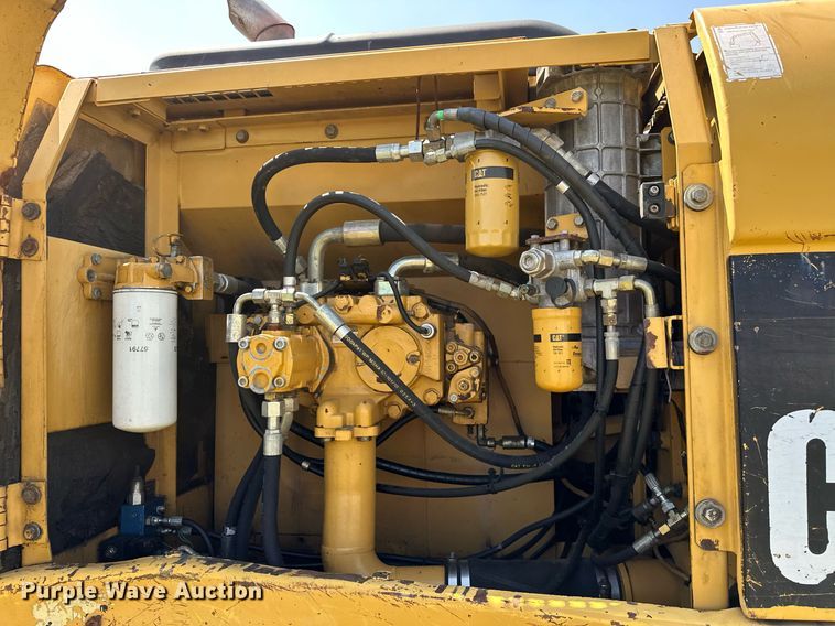 image for item OC9022 2003 Caterpillar 322C L  excavator