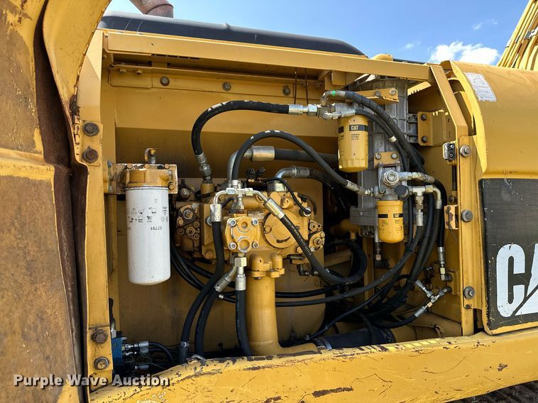 image for item OC9022 2003 Caterpillar 322C L  excavator