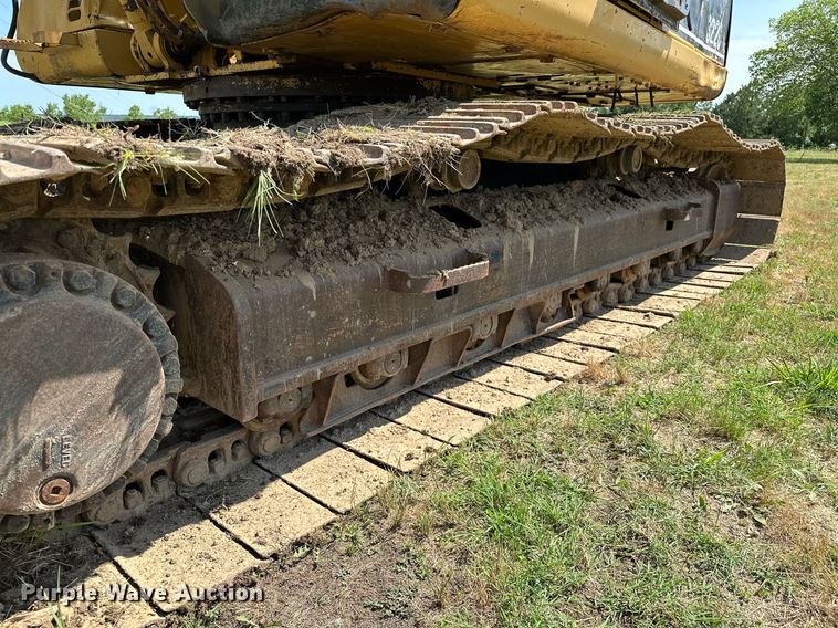 image for item OC9022 2003 Caterpillar 322C L  excavator