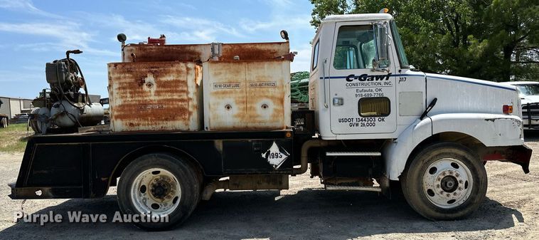 image for item OC9023 1995 White GMC WB  utility / service truck