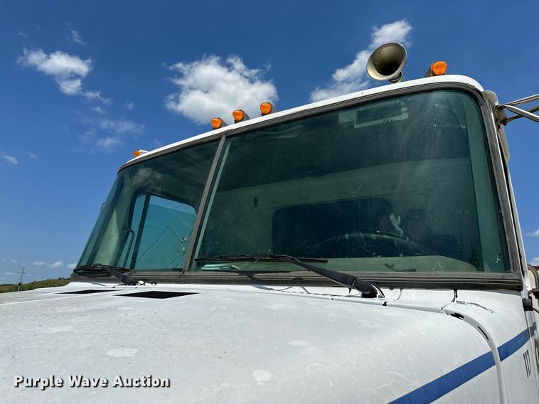 image for item OC9023 1995 White GMC WB  utility / service truck