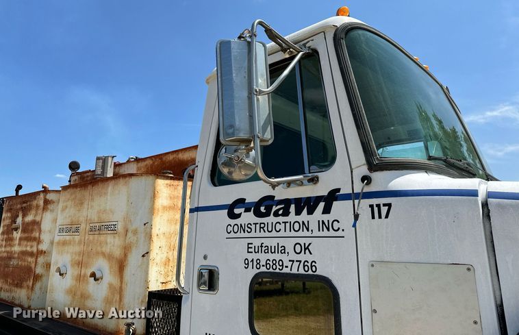 image for item OC9023 1995 White GMC WB  utility / service truck