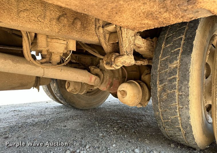 image for item OC9023 1995 White GMC WB  utility / service truck