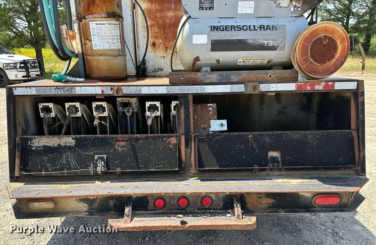 image for item OC9023 1995 White GMC WB  utility / service truck