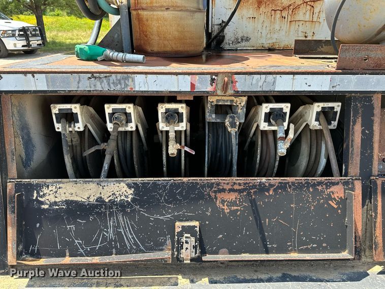 image for item OC9023 1995 White GMC WB  utility / service truck