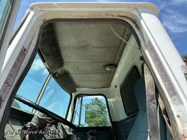 image for item OC9023 1995 White GMC WB  utility / service truck