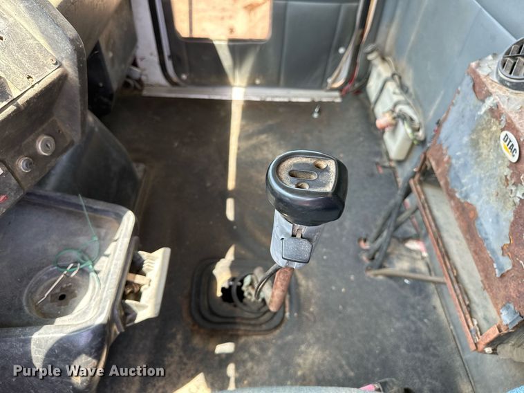 image for item OC9023 1995 White GMC WB  utility / service truck