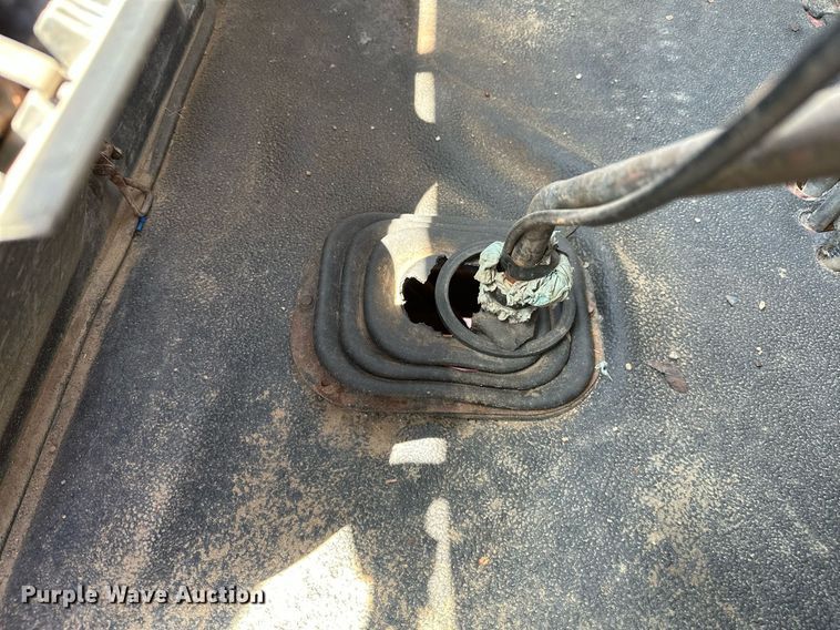 image for item OC9023 1995 White GMC WB  utility / service truck