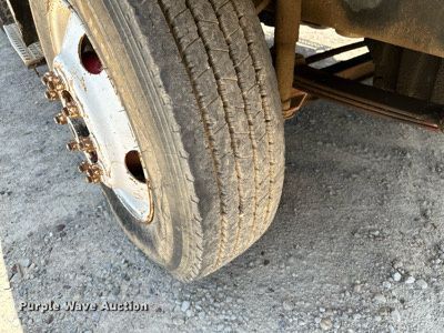 image for item OC9023 1995 White GMC WB  utility / service truck