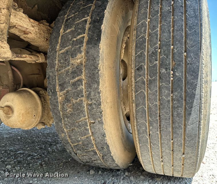 image for item OC9023 1995 White GMC WB  utility / service truck