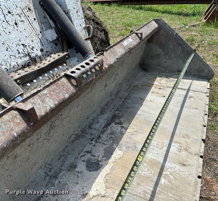 image for item OC9024 2006 Bobcat S300  skid steer loader