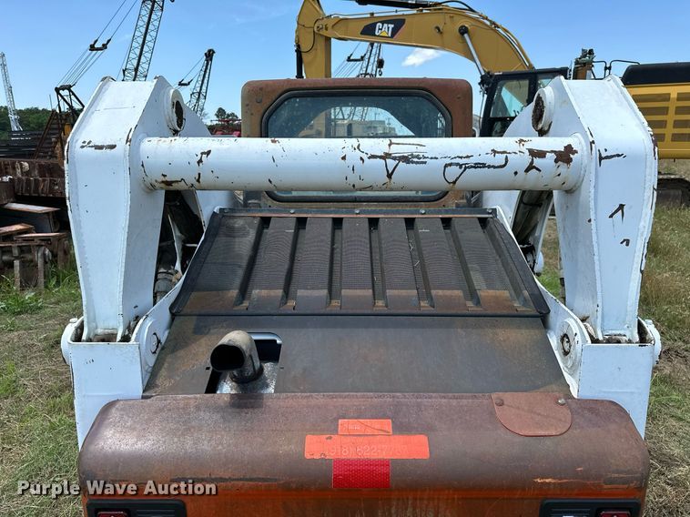 image for item OC9024 2006 Bobcat S300  skid steer loader