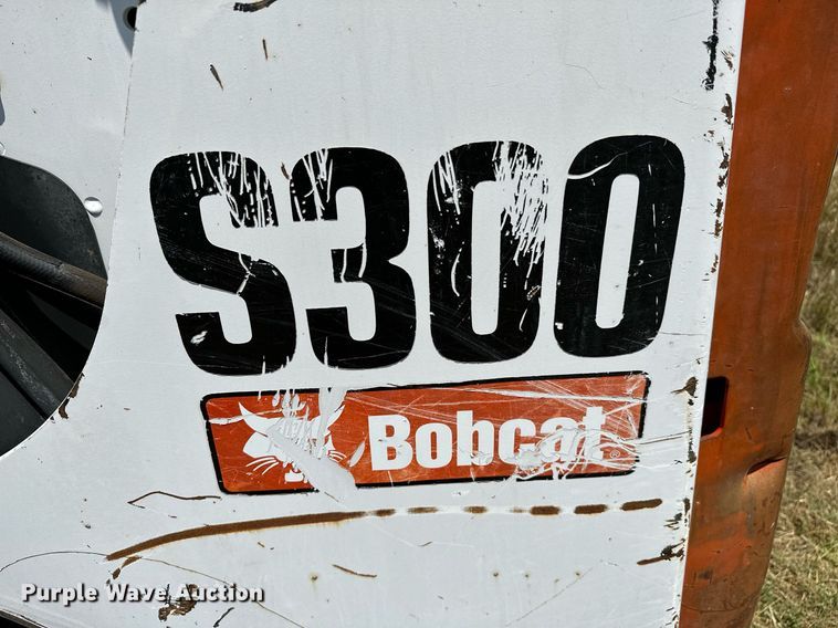image for item OC9024 2006 Bobcat S300  skid steer loader