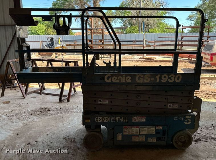 image for item OC9029 Genie GS-1930  scissor lift