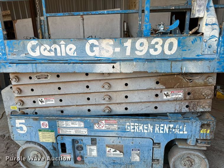 image for item OC9029 Genie GS-1930  scissor lift