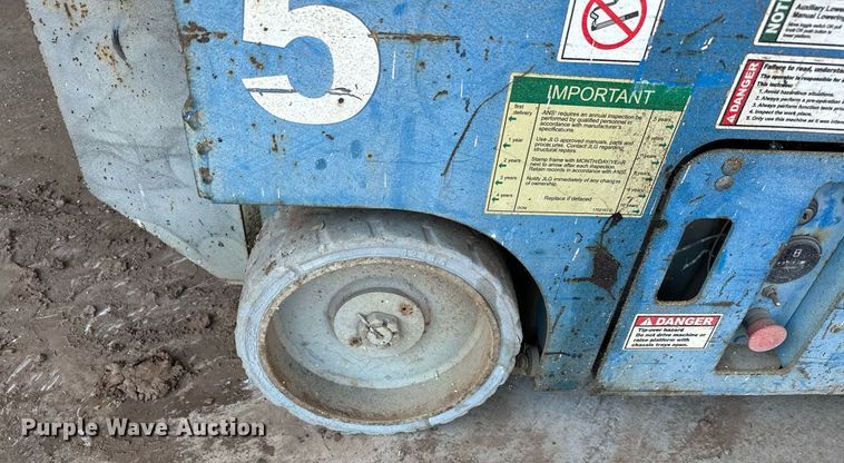 image for item OC9029 Genie GS-1930  scissor lift