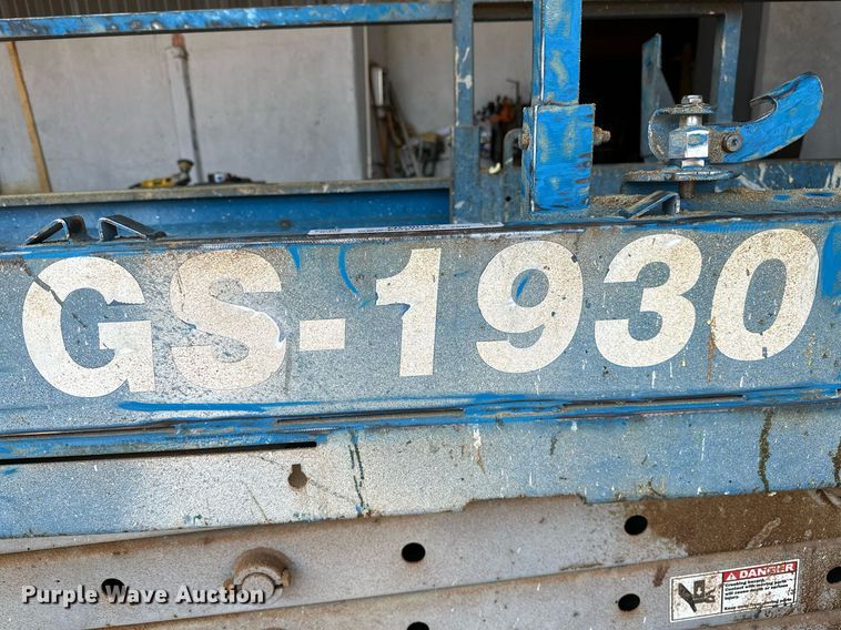 image for item OC9029 Genie GS-1930  scissor lift