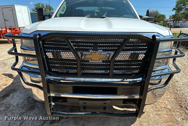 image for item OC9031 2015 Chevrolet Silverado 2500HD  Double Cab utility bed pickup truck