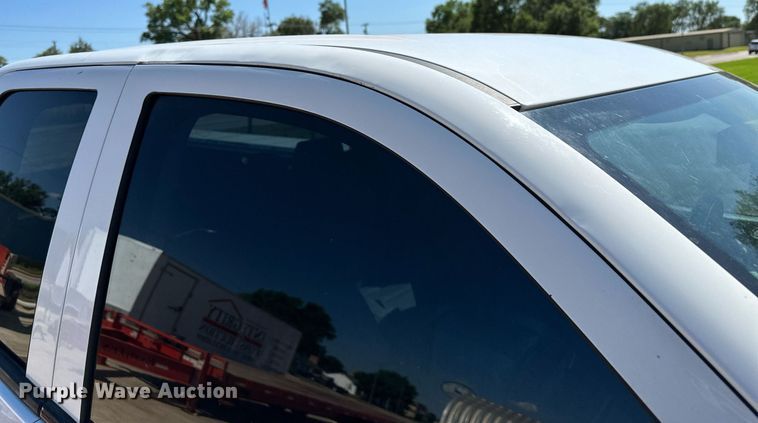 image for item OC9031 2015 Chevrolet Silverado 2500HD  Double Cab utility bed pickup truck