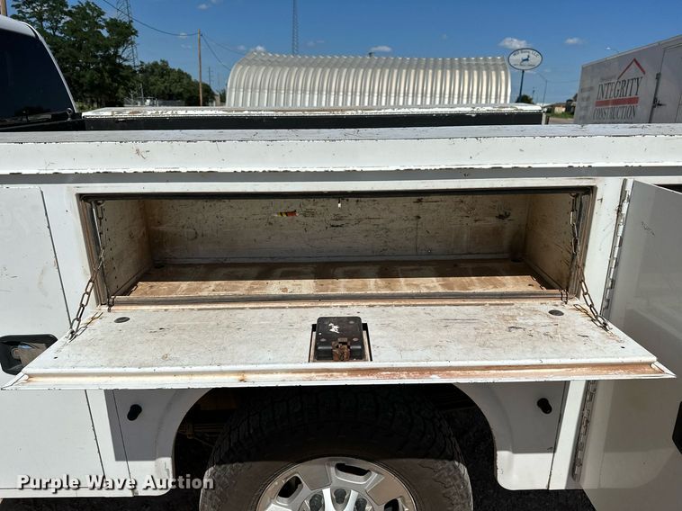 image for item OC9031 2015 Chevrolet Silverado 2500HD  Double Cab utility bed pickup truck