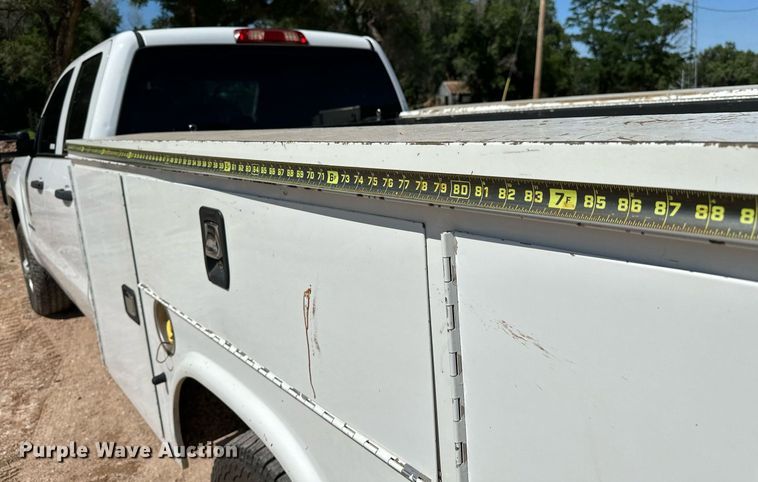 image for item OC9031 2015 Chevrolet Silverado 2500HD  Double Cab utility bed pickup truck