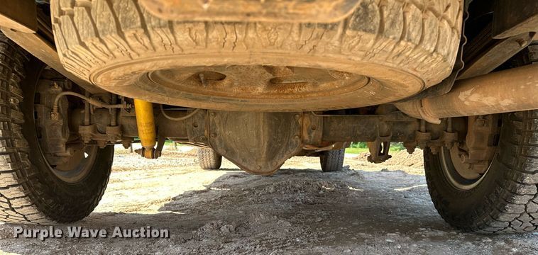 image for item OC9031 2015 Chevrolet Silverado 2500HD  Double Cab utility bed pickup truck