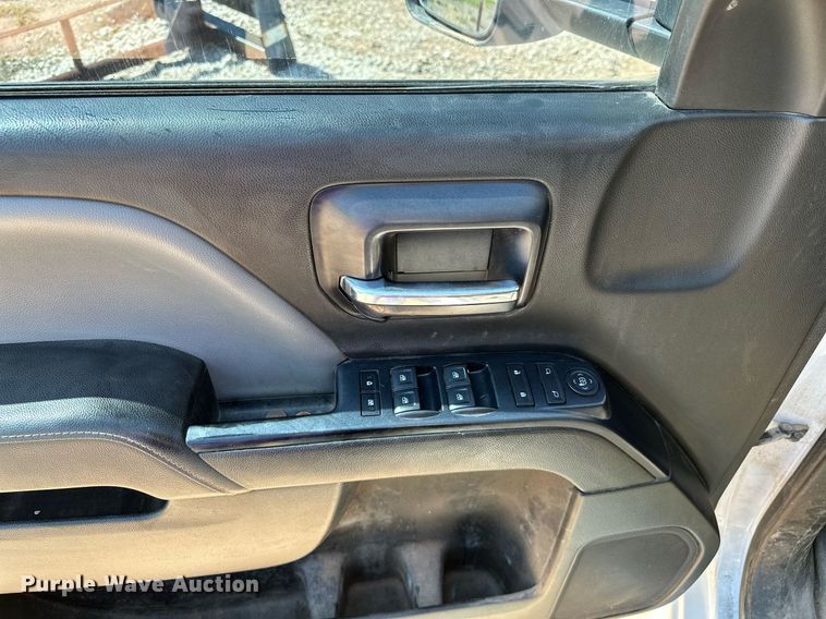 image for item OC9031 2015 Chevrolet Silverado 2500HD  Double Cab utility bed pickup truck