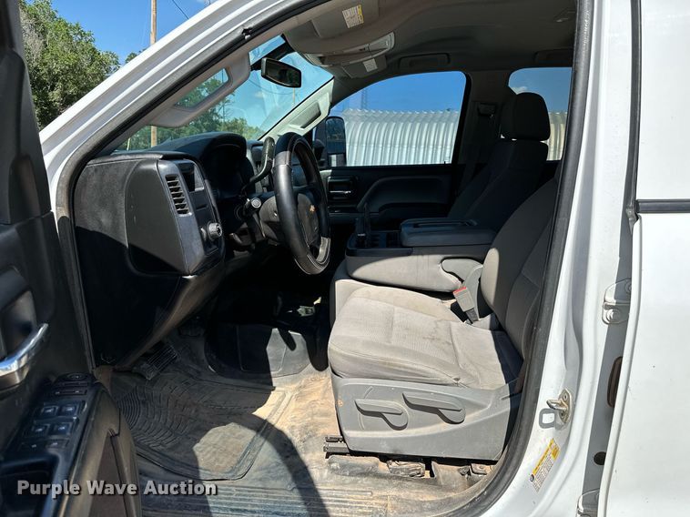 image for item OC9031 2015 Chevrolet Silverado 2500HD  Double Cab utility bed pickup truck