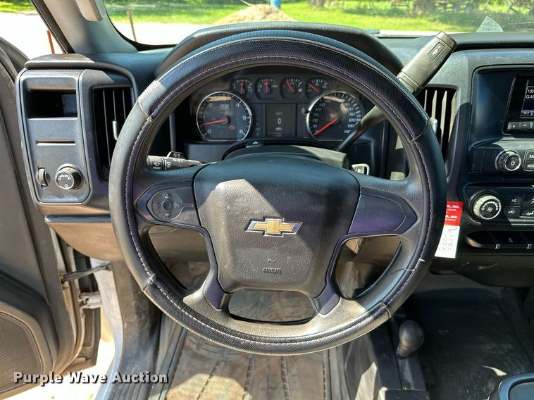 image for item OC9031 2015 Chevrolet Silverado 2500HD  Double Cab utility bed pickup truck