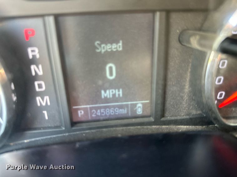 image for item OC9031 2015 Chevrolet Silverado 2500HD  Double Cab utility bed pickup truck