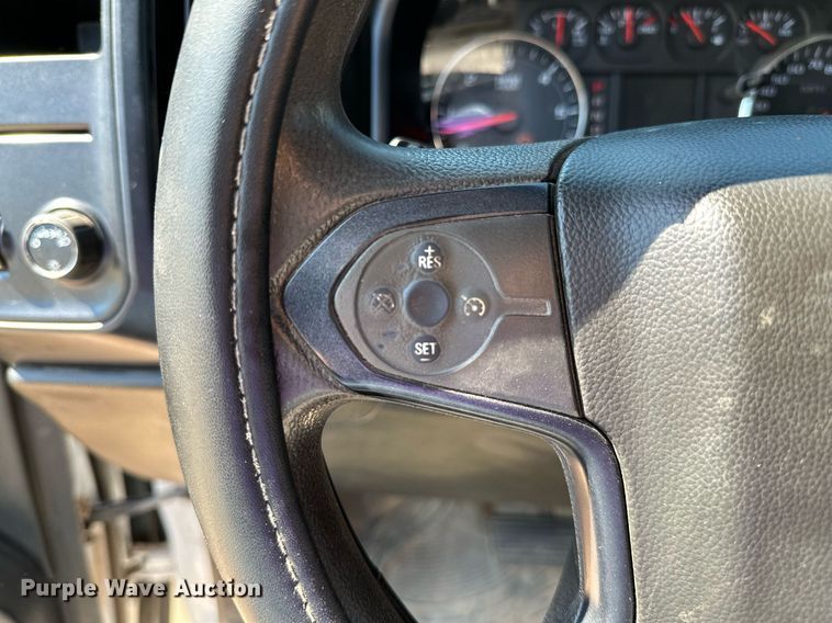 image for item OC9031 2015 Chevrolet Silverado 2500HD  Double Cab utility bed pickup truck