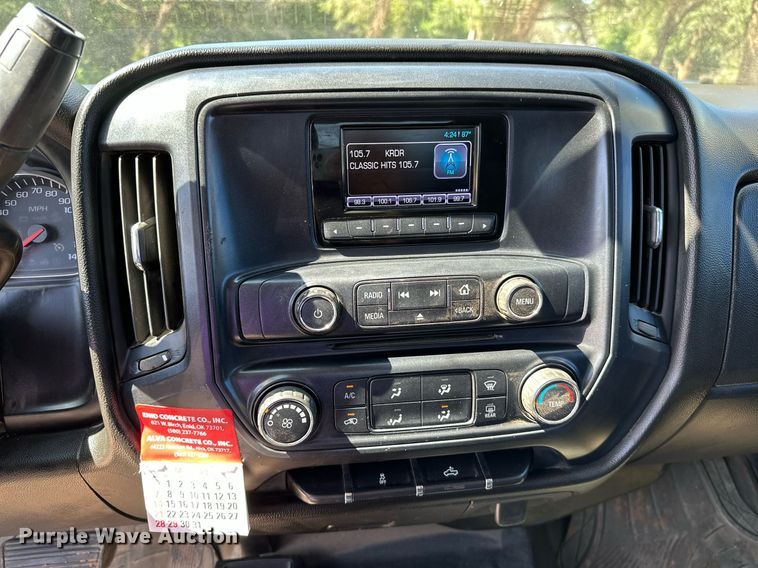 image for item OC9031 2015 Chevrolet Silverado 2500HD  Double Cab utility bed pickup truck