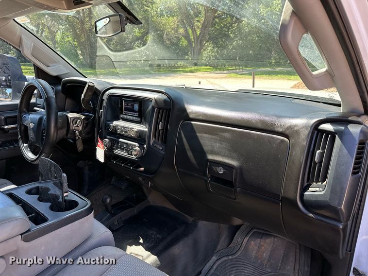 image for item OC9031 2015 Chevrolet Silverado 2500HD  Double Cab utility bed pickup truck