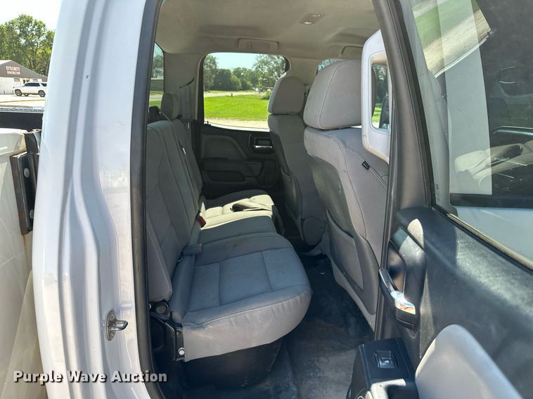 image for item OC9031 2015 Chevrolet Silverado 2500HD  Double Cab utility bed pickup truck