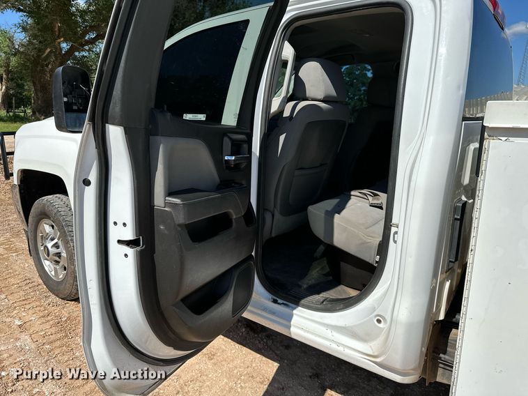 image for item OC9031 2015 Chevrolet Silverado 2500HD  Double Cab utility bed pickup truck