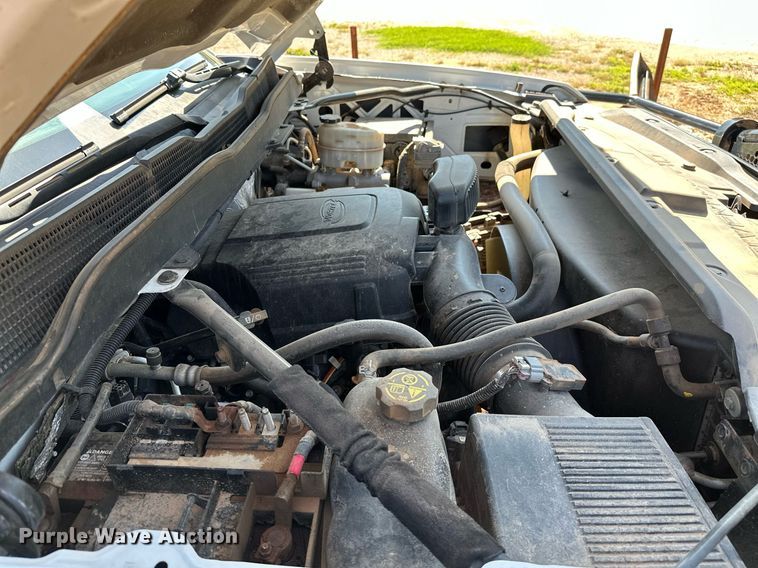 image for item OC9031 2015 Chevrolet Silverado 2500HD  Double Cab utility bed pickup truck