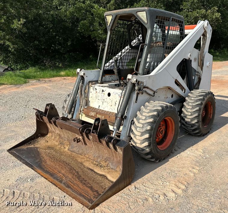 image for item OC9047 2001 Bobcat 873  skid steer loader