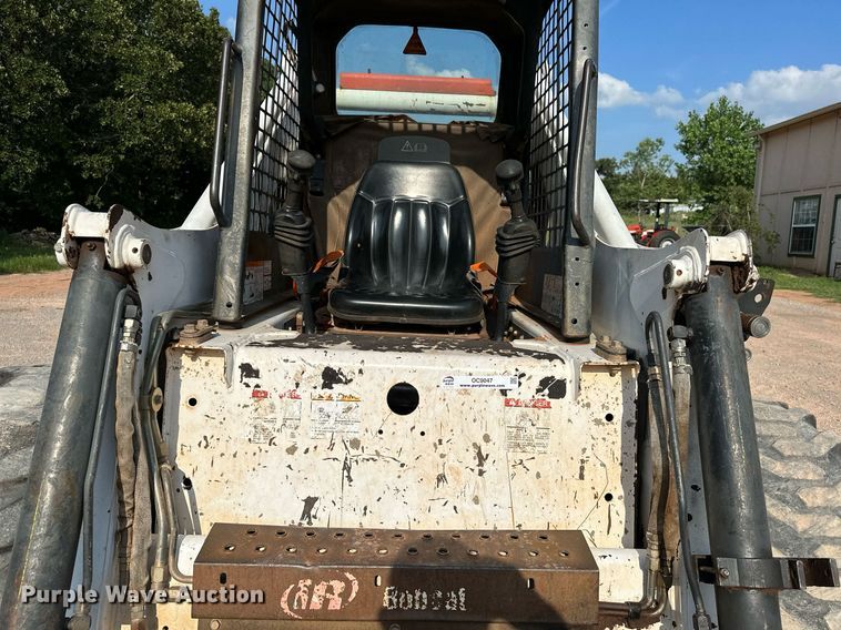 image for item OC9047 2001 Bobcat 873  skid steer loader