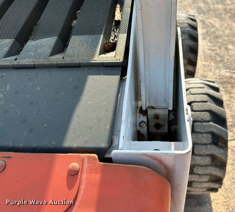 image for item OC9047 2001 Bobcat 873  skid steer loader