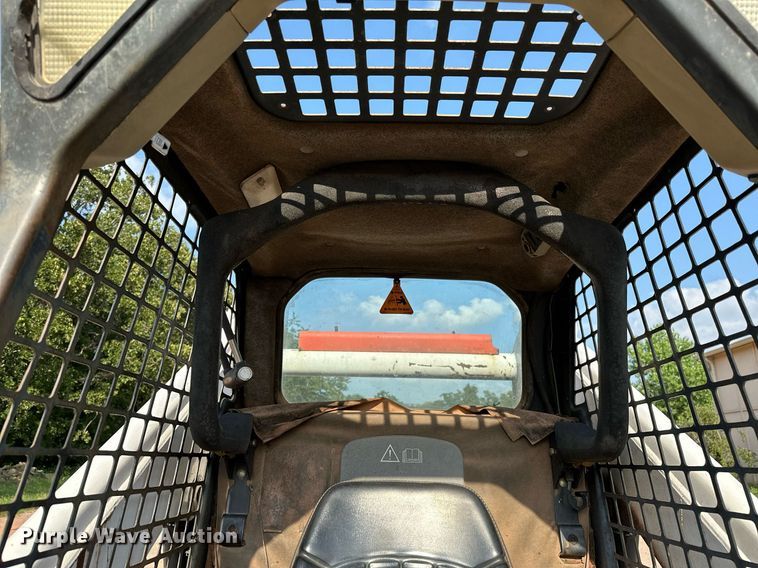 image for item OC9047 2001 Bobcat 873  skid steer loader