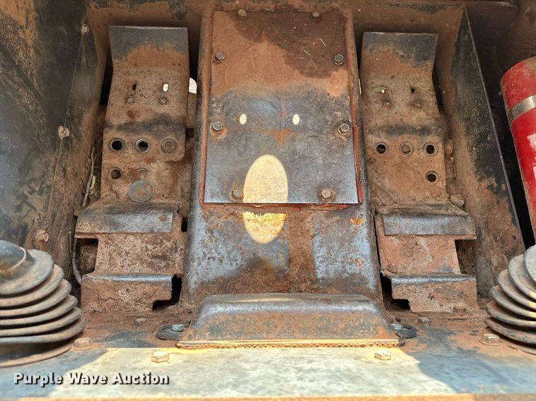 image for item OC9047 2001 Bobcat 873  skid steer loader