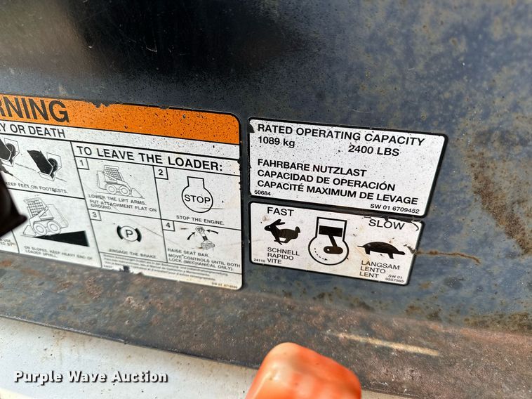 image for item OC9047 2001 Bobcat 873  skid steer loader